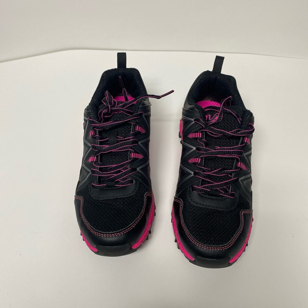 Fila Women's Black and Pink Athletic Shoes hiking Size 7 1/2
